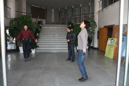 跳绳比赛中.jpg